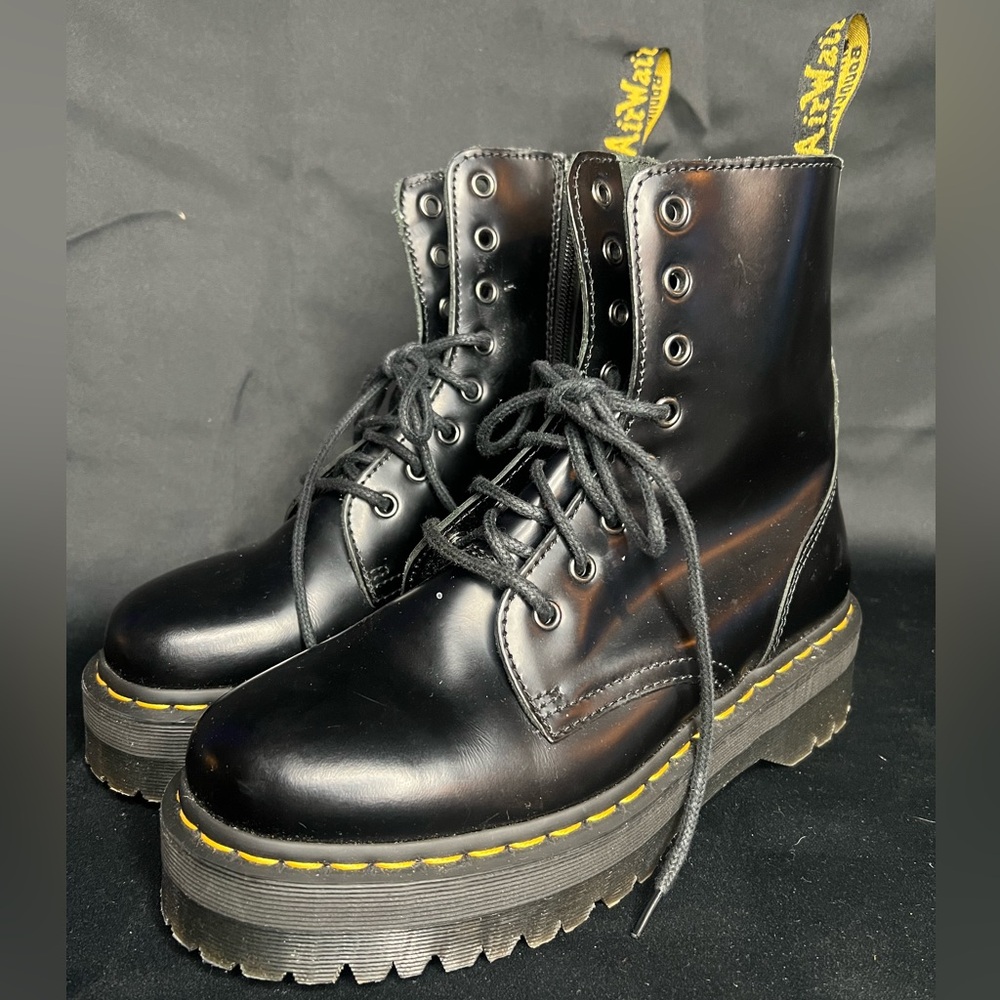 Dr. Martens Jadon Smooth Leather Platforms